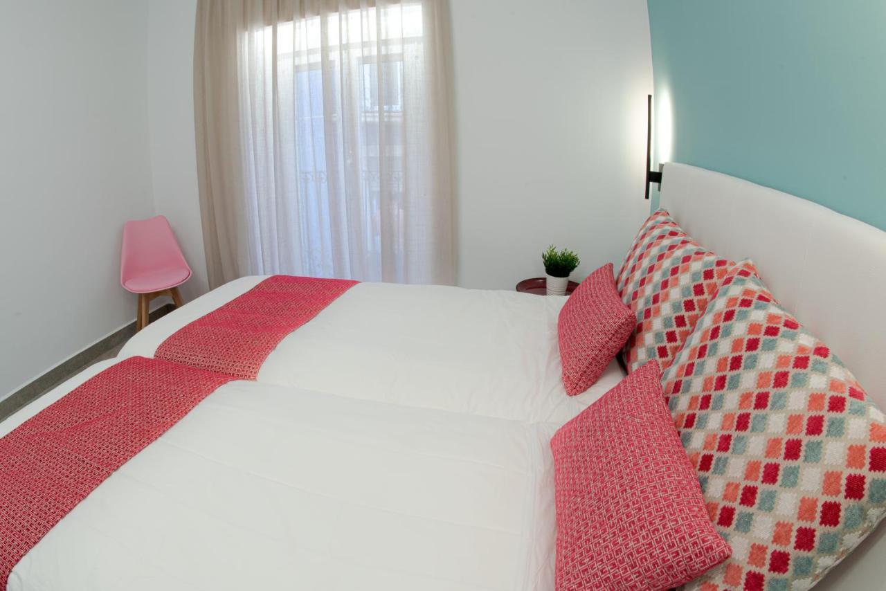 Abal Apartments - Barrio Alicante Bagian luar foto